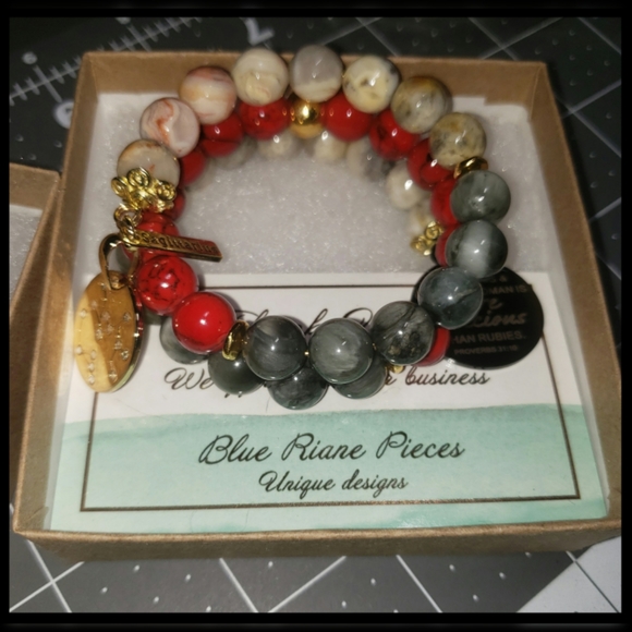 Jewelry - Picture 2 of 2